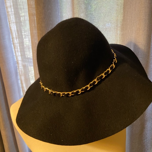 Felt FASHION Hat - Picture 2 of 5